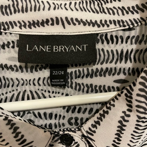 Lane Bryant Sheer black and white print button down. Size 22/24 - Picture 2 of 6